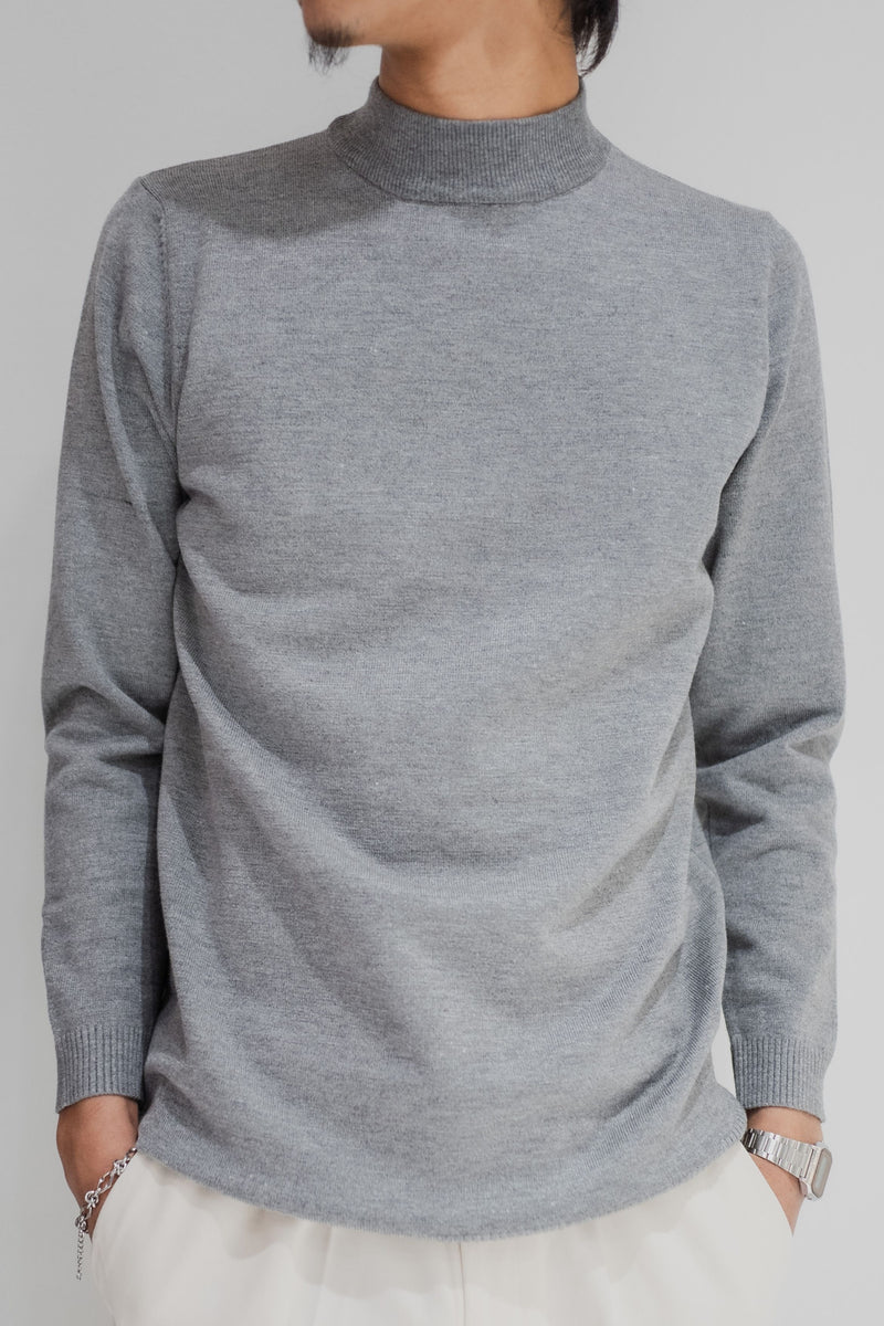 Essential Mock Neck Knit/Grey